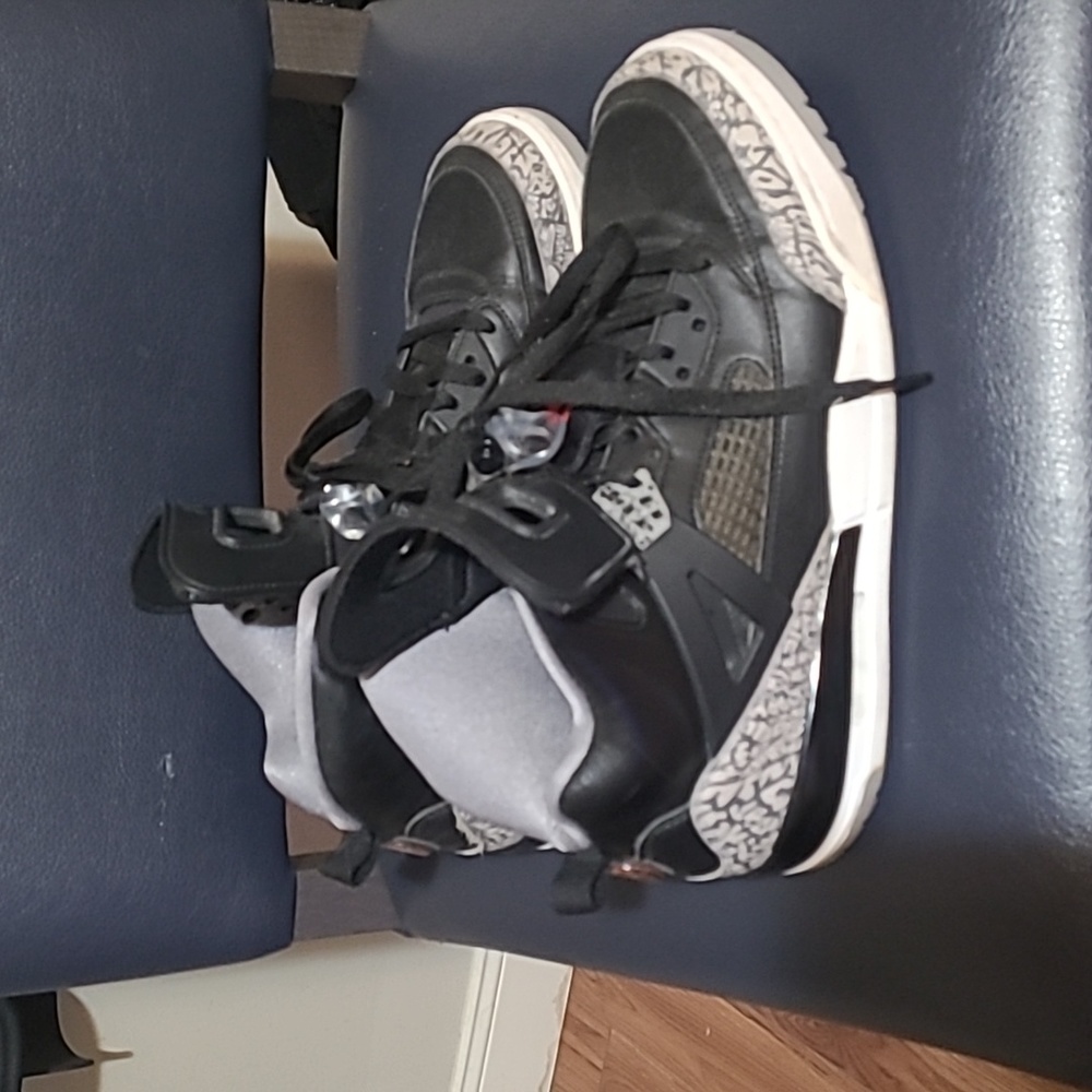 Jordans retro size 11